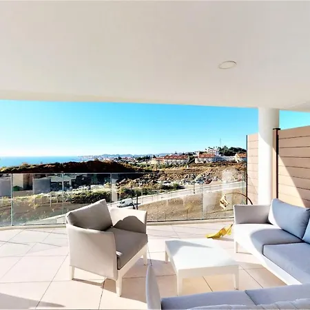 Panoramica Views Superb Luxury *